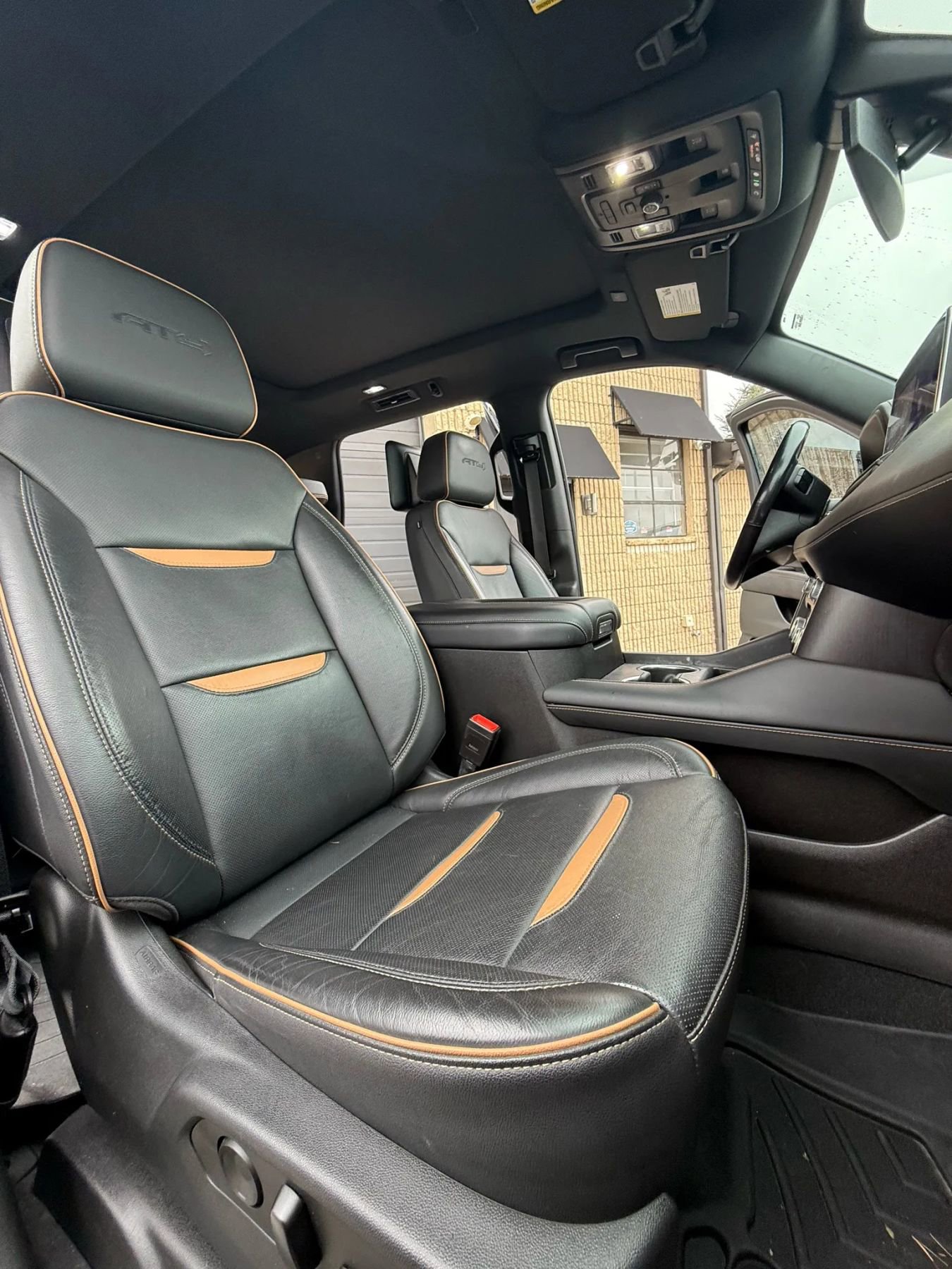 Used 2021 GMC Yukon AT4 w/ AT4 Premium Package image 60