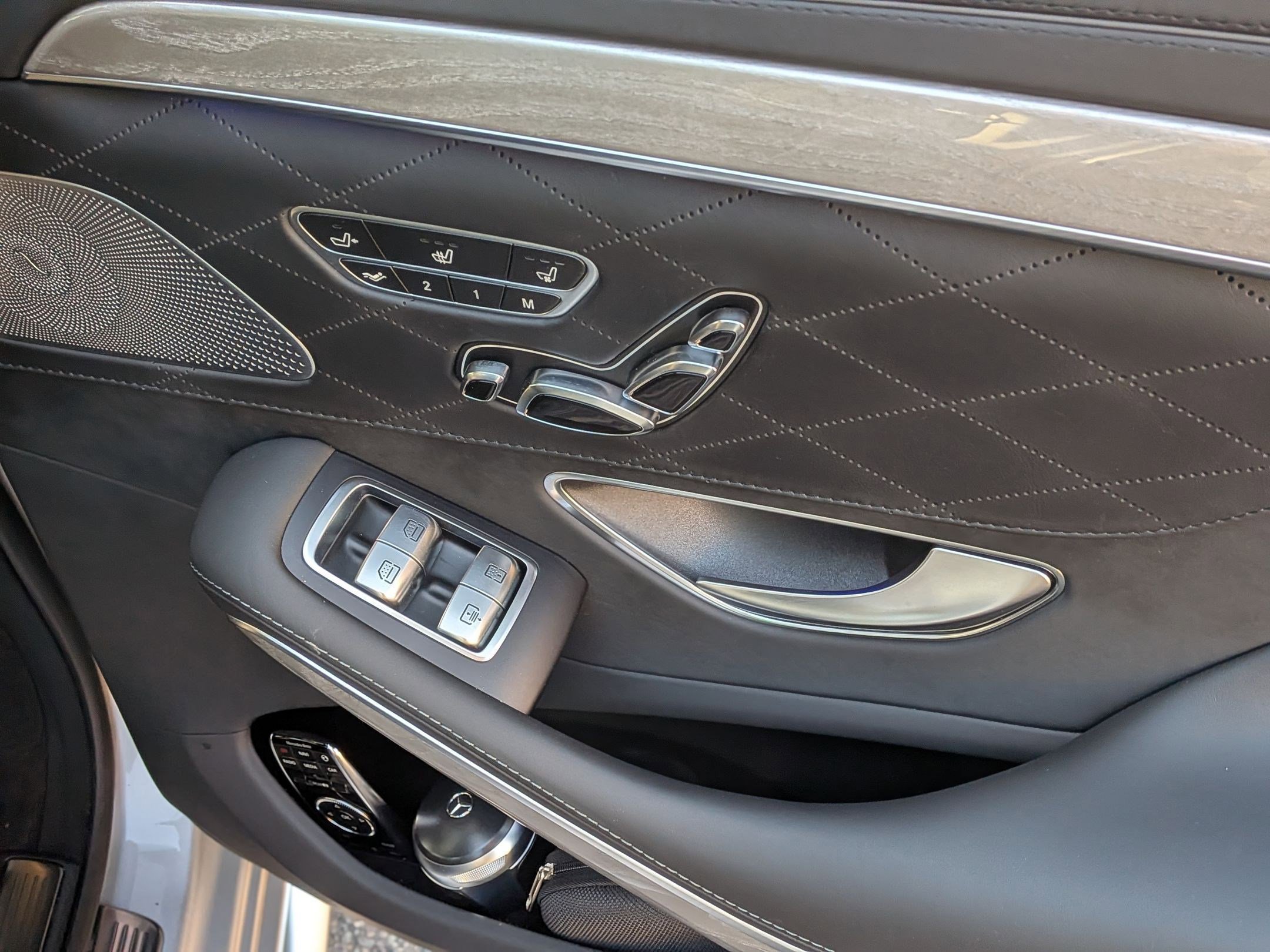 Used 2015 Mercedes-Benz S 63 AMG 4MATIC Sedan image 37