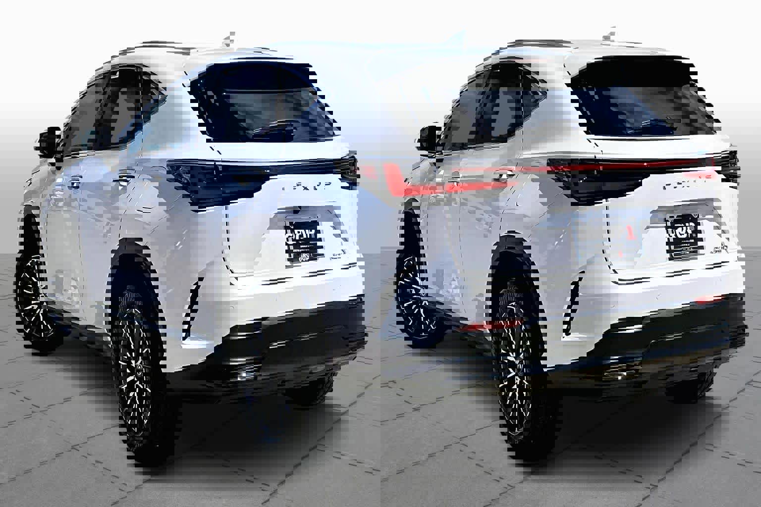 Used 2025 Lexus NX 250 FWD w/ Accessory Package (Z1) image 12