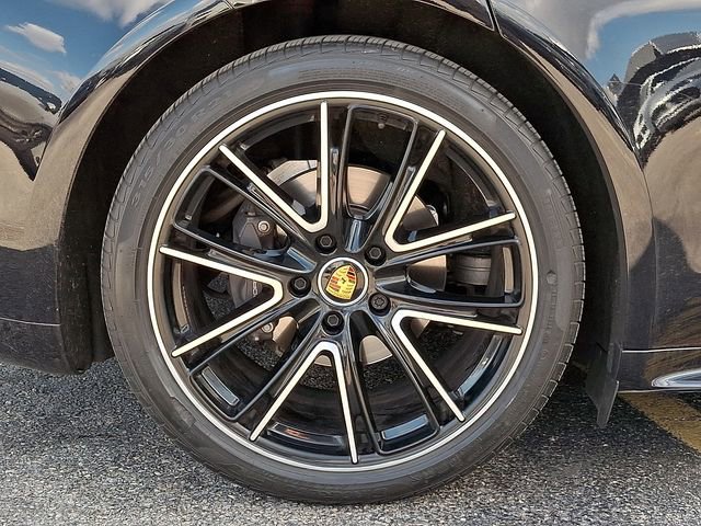 Certified 2023 Porsche Panamera 4 Platinum Edition image 13