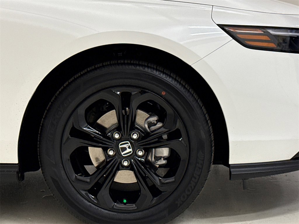 New 2025 Honda Accord SE image 6