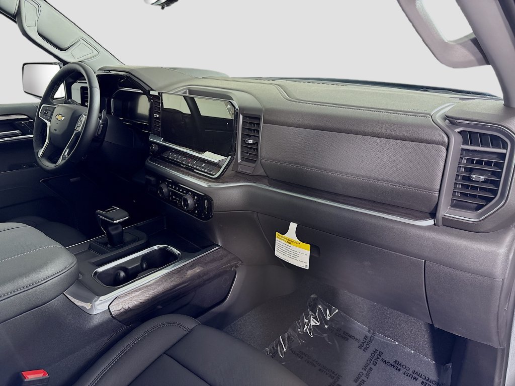 New 2026 Chevrolet Silverado 1500 LTZ w/ LTZ Premium Package AWD/4WD image 30