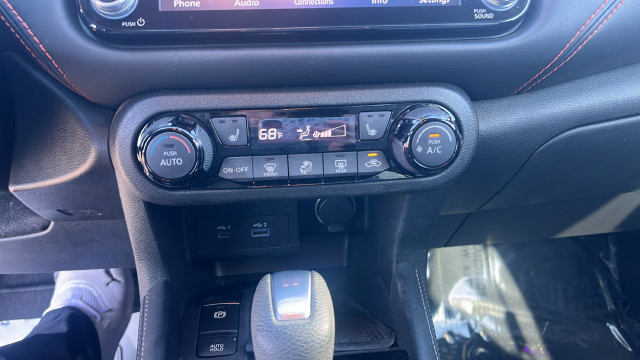 Used 2023 Nissan Kicks SR w/ SR Premium Package FWD image 16