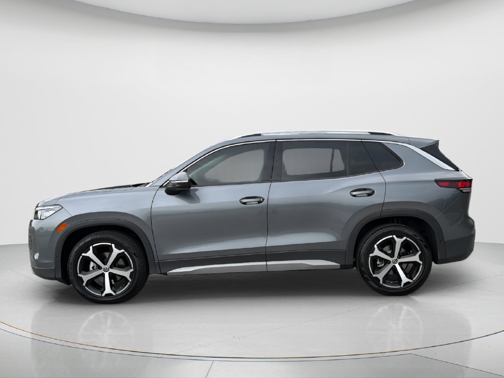 New 2026 Volkswagen Tiguan SE FWD image 8