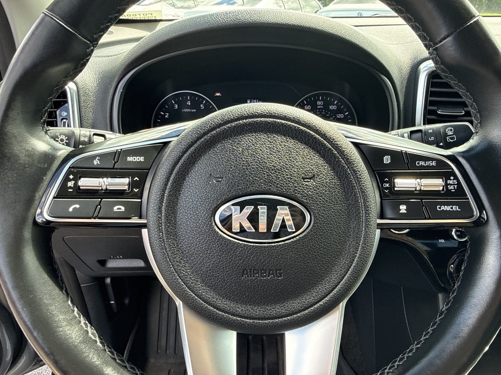 Used 2022 Kia Sportage EX w/ EX Technology Package FWD image 40