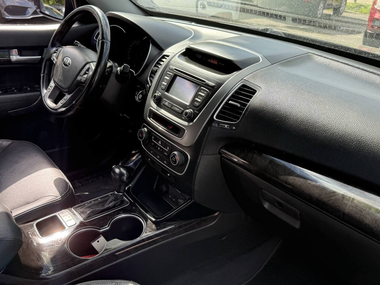 Used 2014 Kia Sorento LX AWD/4WD image 12