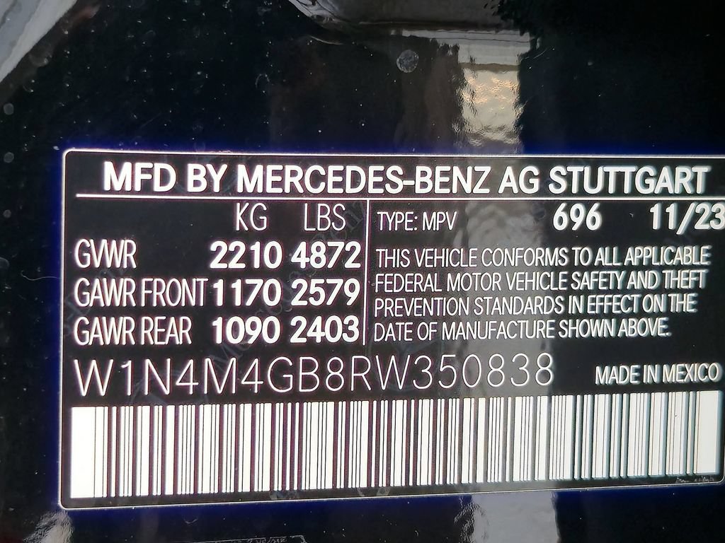 Used 2024 Mercedes-Benz GLB 250 image 35