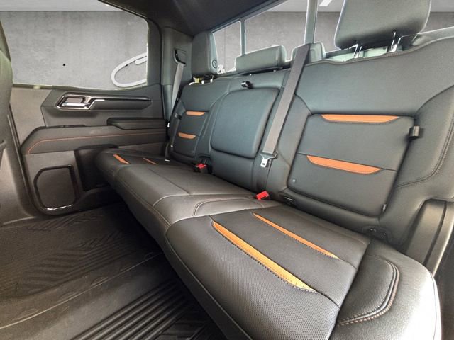 Used 2024 GMC Sierra 1500 AT4 w/ Technology Package AWD/4WD image 28