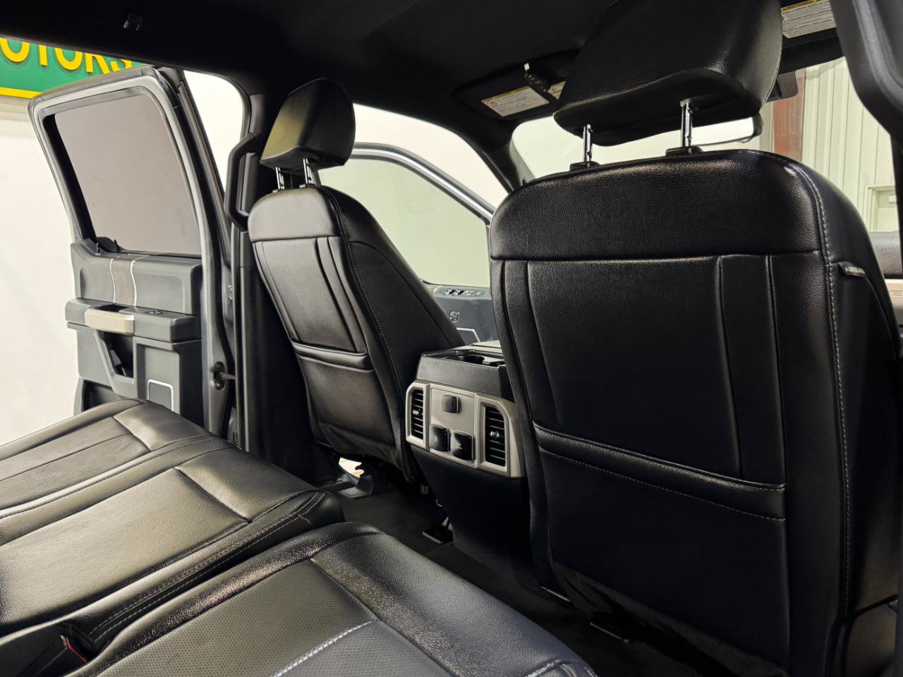 Used 2022 Ford F350 Lariat w/ Lariat Ultimate Package AWD/4WD image 16