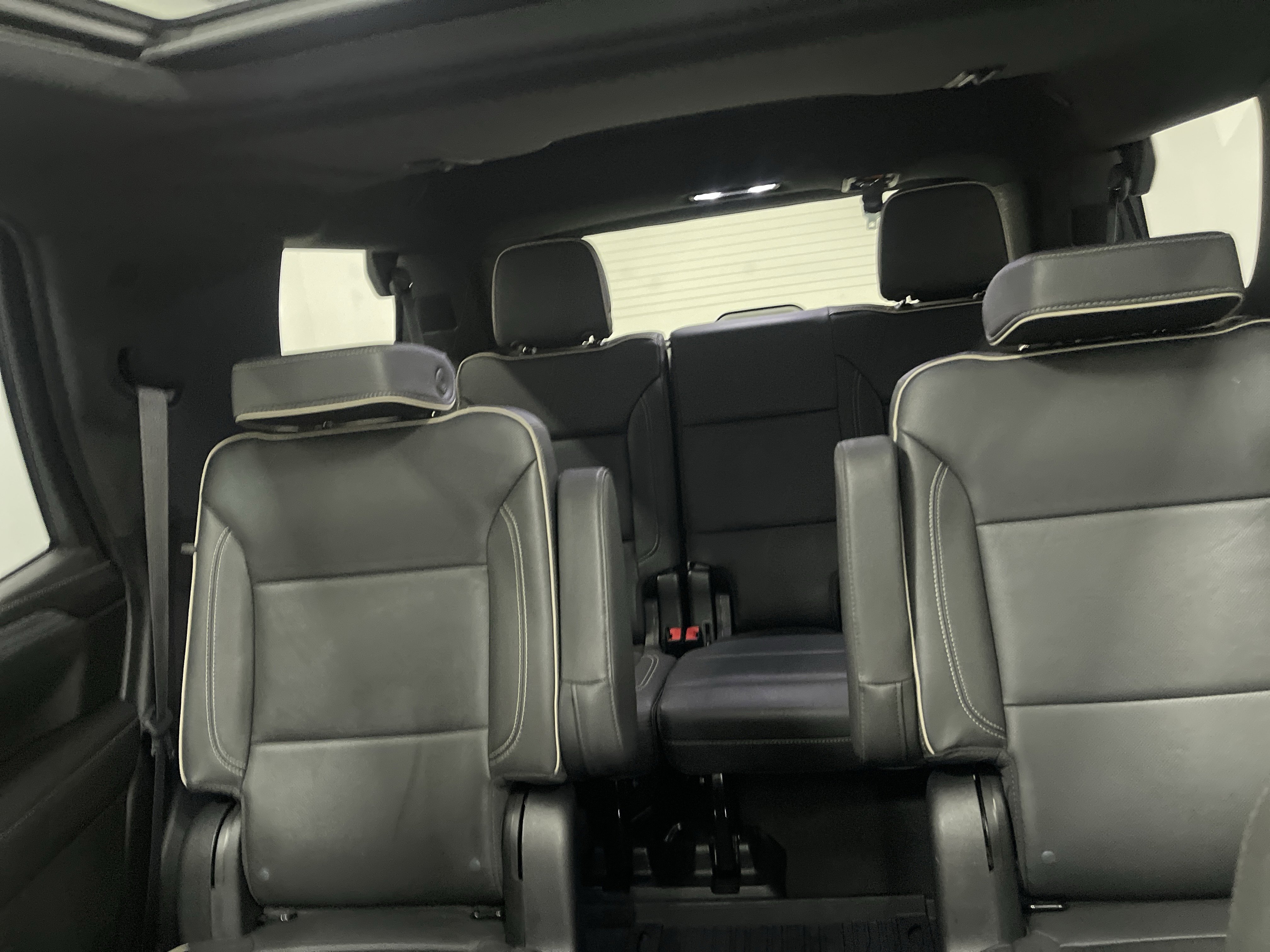 Used 2023 GMC Yukon SLT image 11