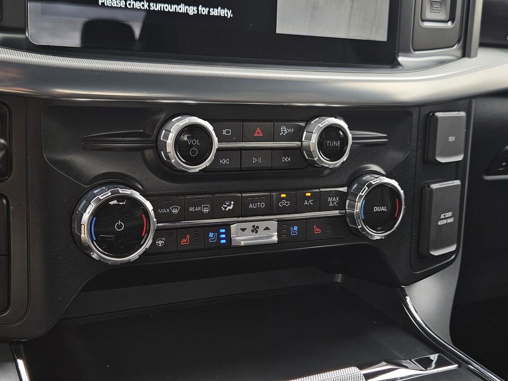 Used 2025 Ford F150 Lariat w/ Equipment Group 501A Mid image 24