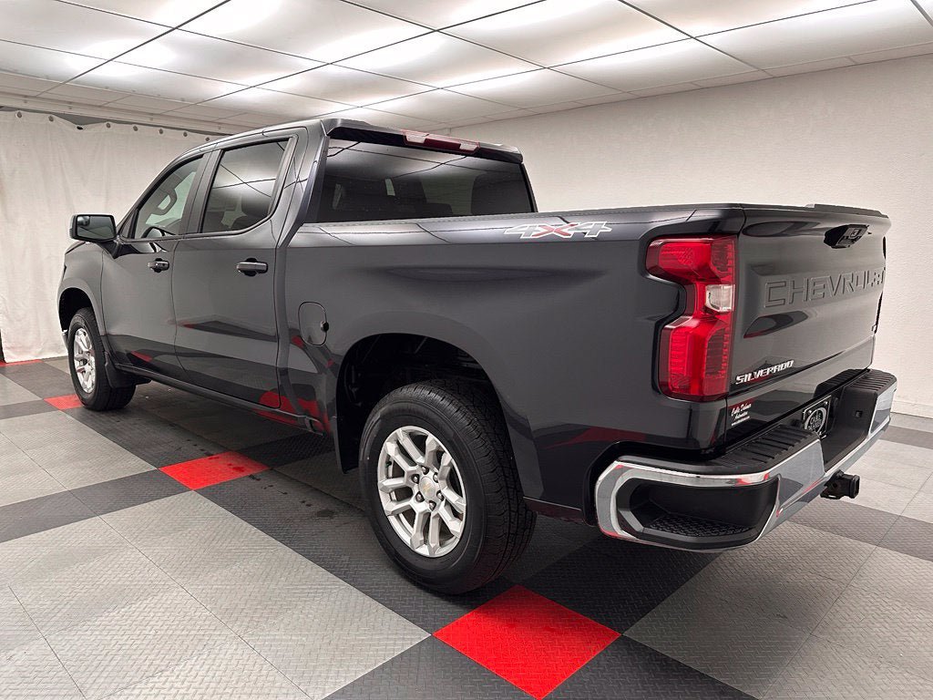 Used 2023 Chevrolet Silverado 1500 LT AWD/4WD image 4