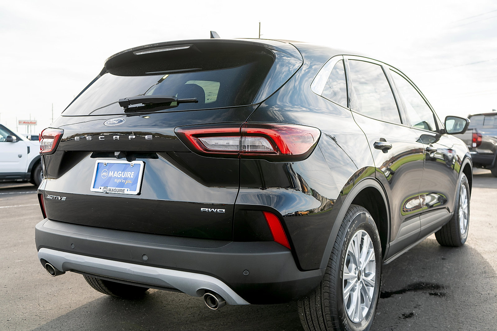 Used 2023 Ford Escape Active w/ Tech Pack #2 AWD/4WD image 6