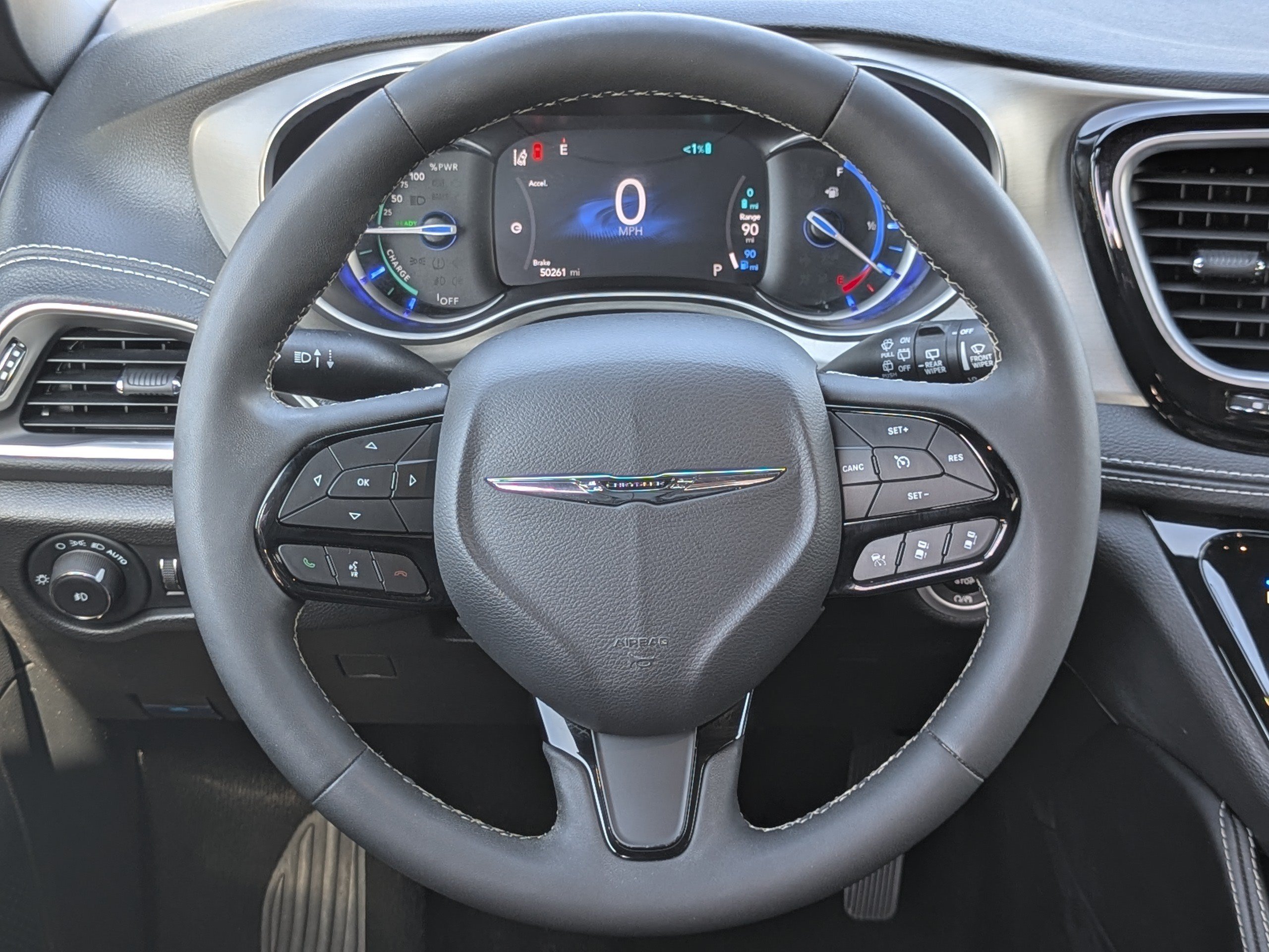 Used 2023 Chrysler Pacifica Limited w/ S Appearance Package FWD image 23
