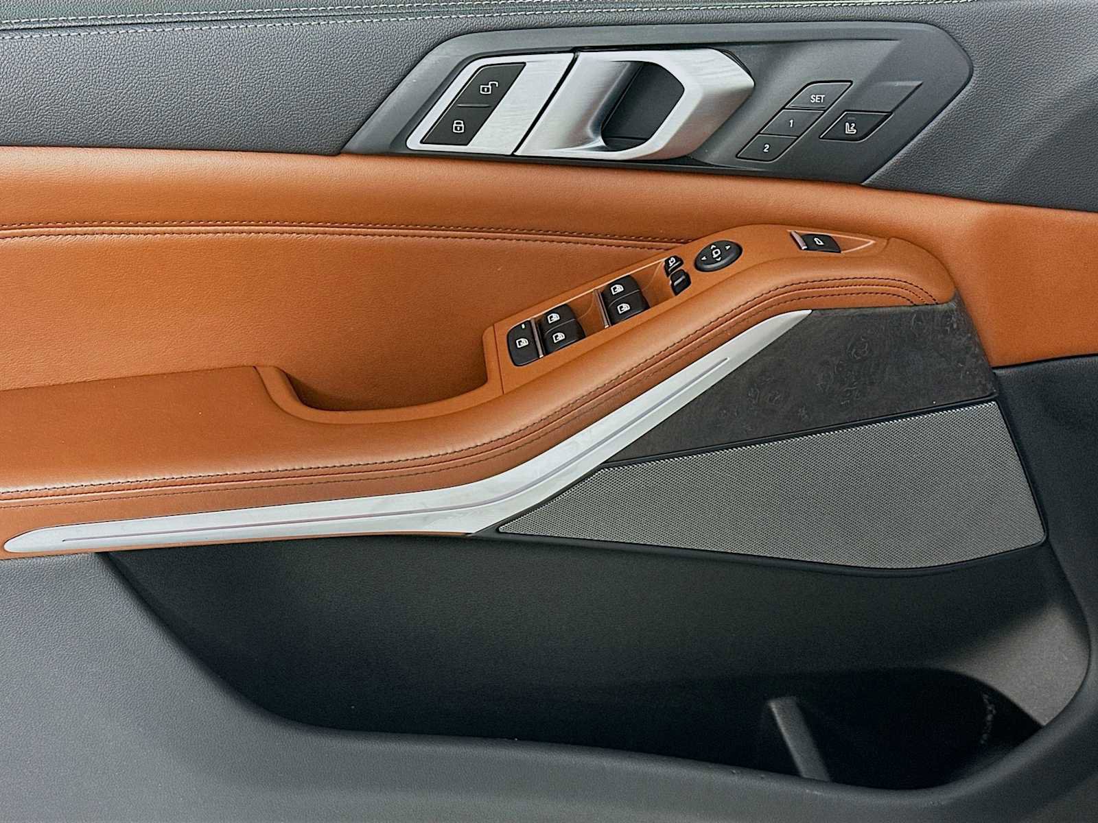 Used 2021 BMW X5 xDrive40i w/ Executive Package 2 AWD/4WD image 11