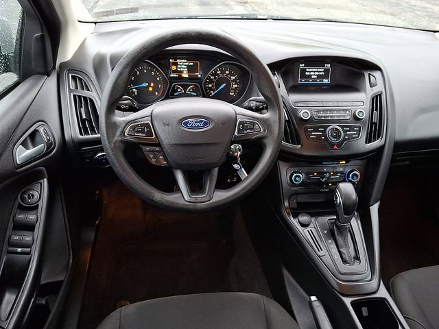 Used 2018 Ford Focus SE FWD image 13
