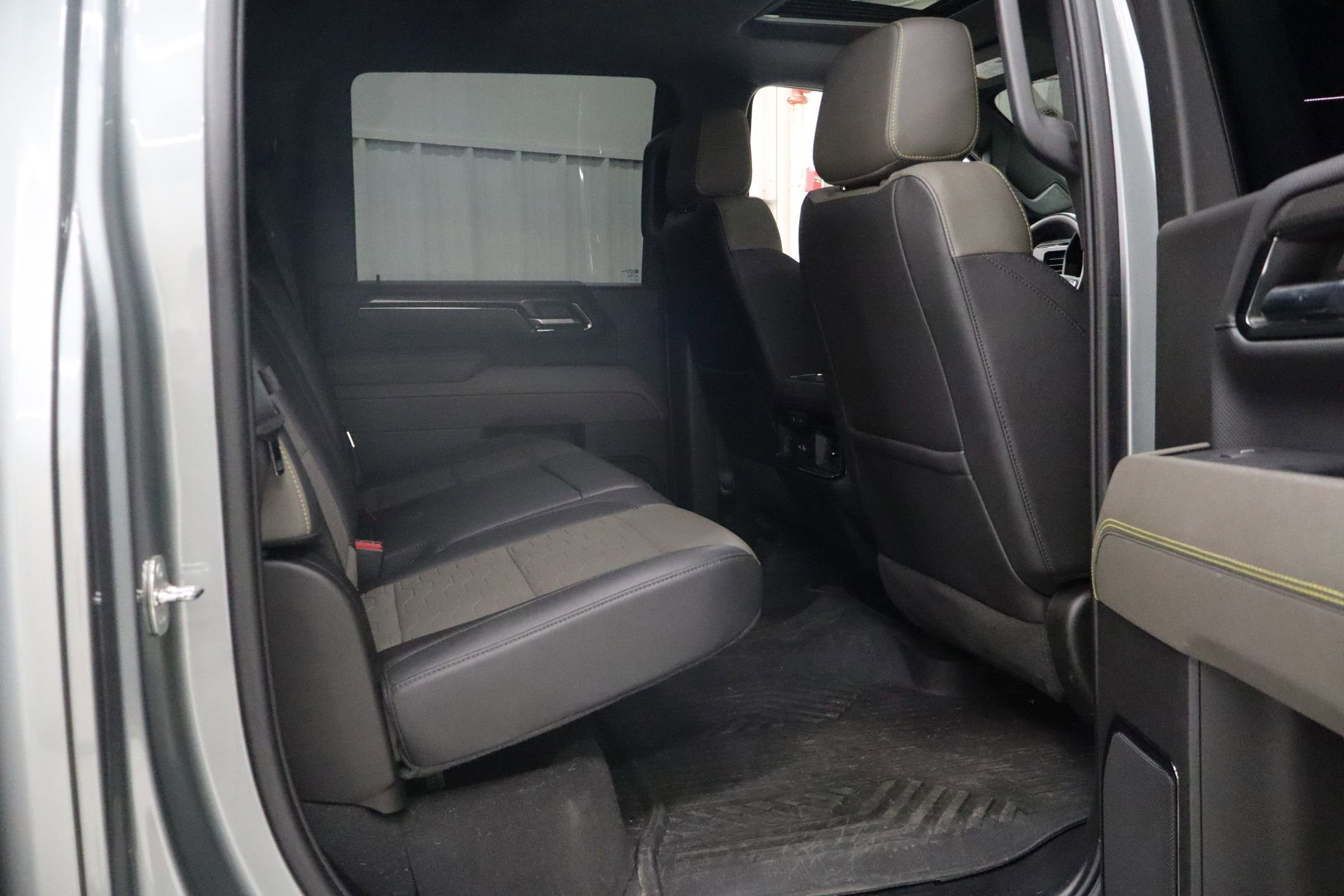 Used 2024 Chevrolet Silverado 2500 ZR2 w/ ZR2 Bison Edition image 29