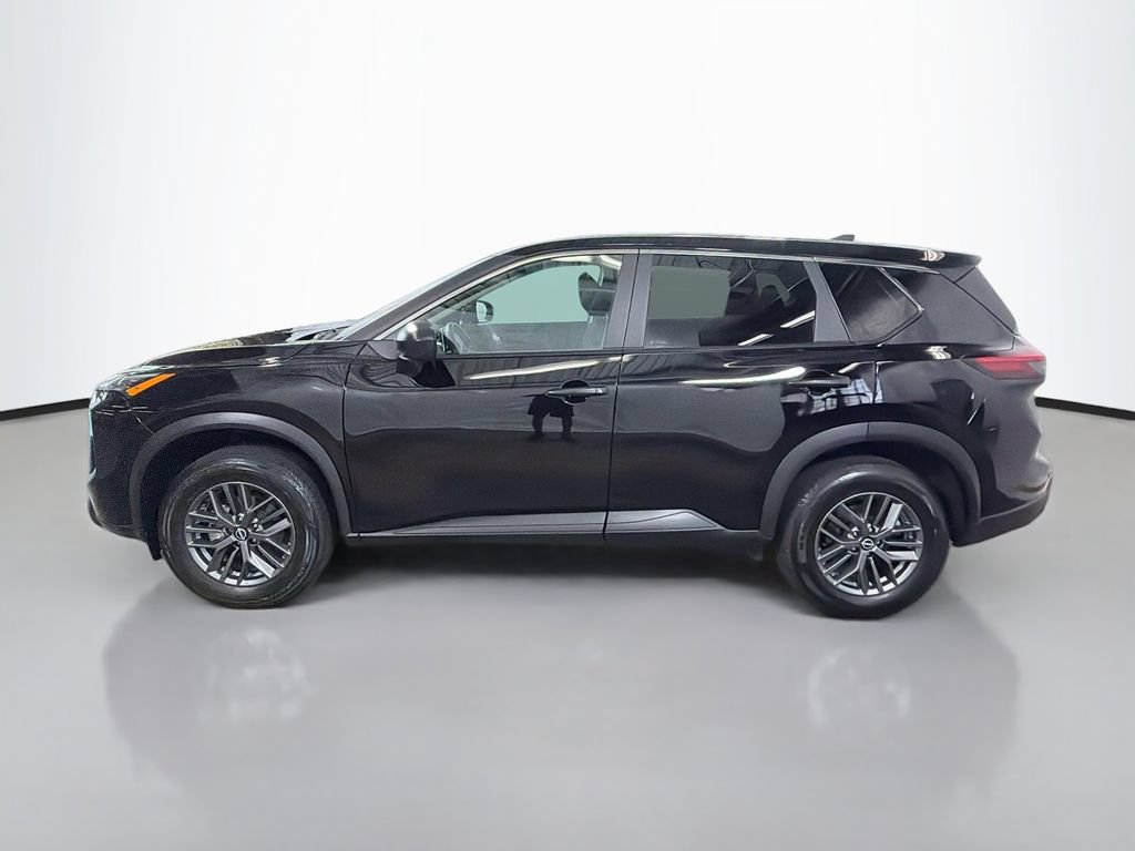 Used 2024 Nissan Rogue S FWD image 6