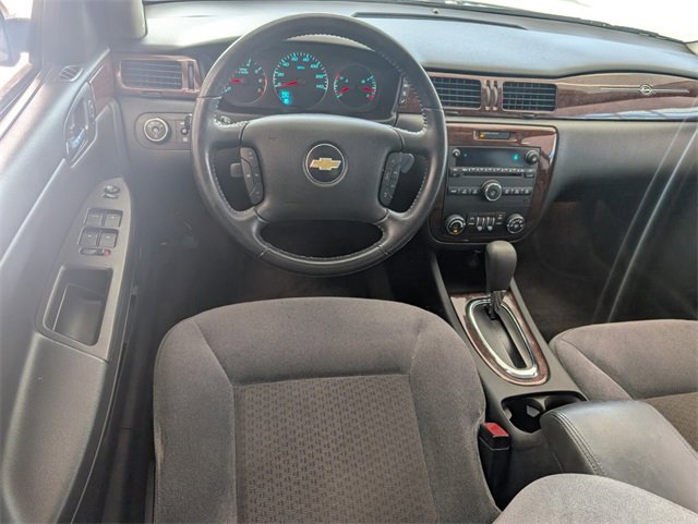 Used 2010 Chevrolet Impala LT w/ Convenience Package image 8