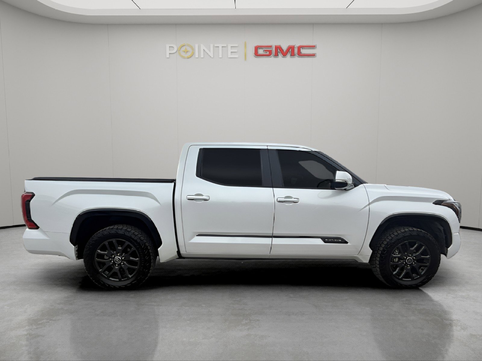 Used 2023 Toyota Tundra Platinum w/ Advanced Package image 9