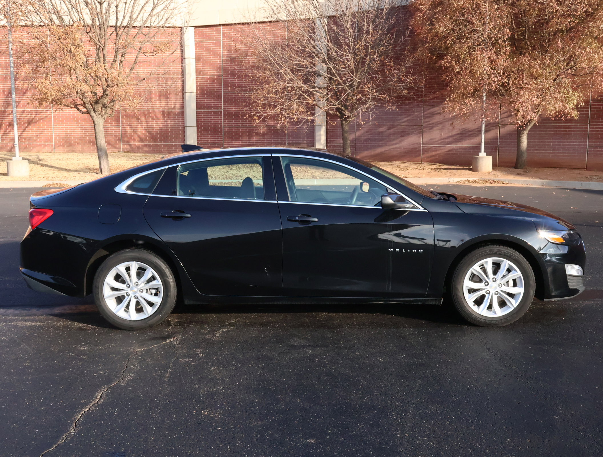 Used 2024 Chevrolet Malibu LT image 30
