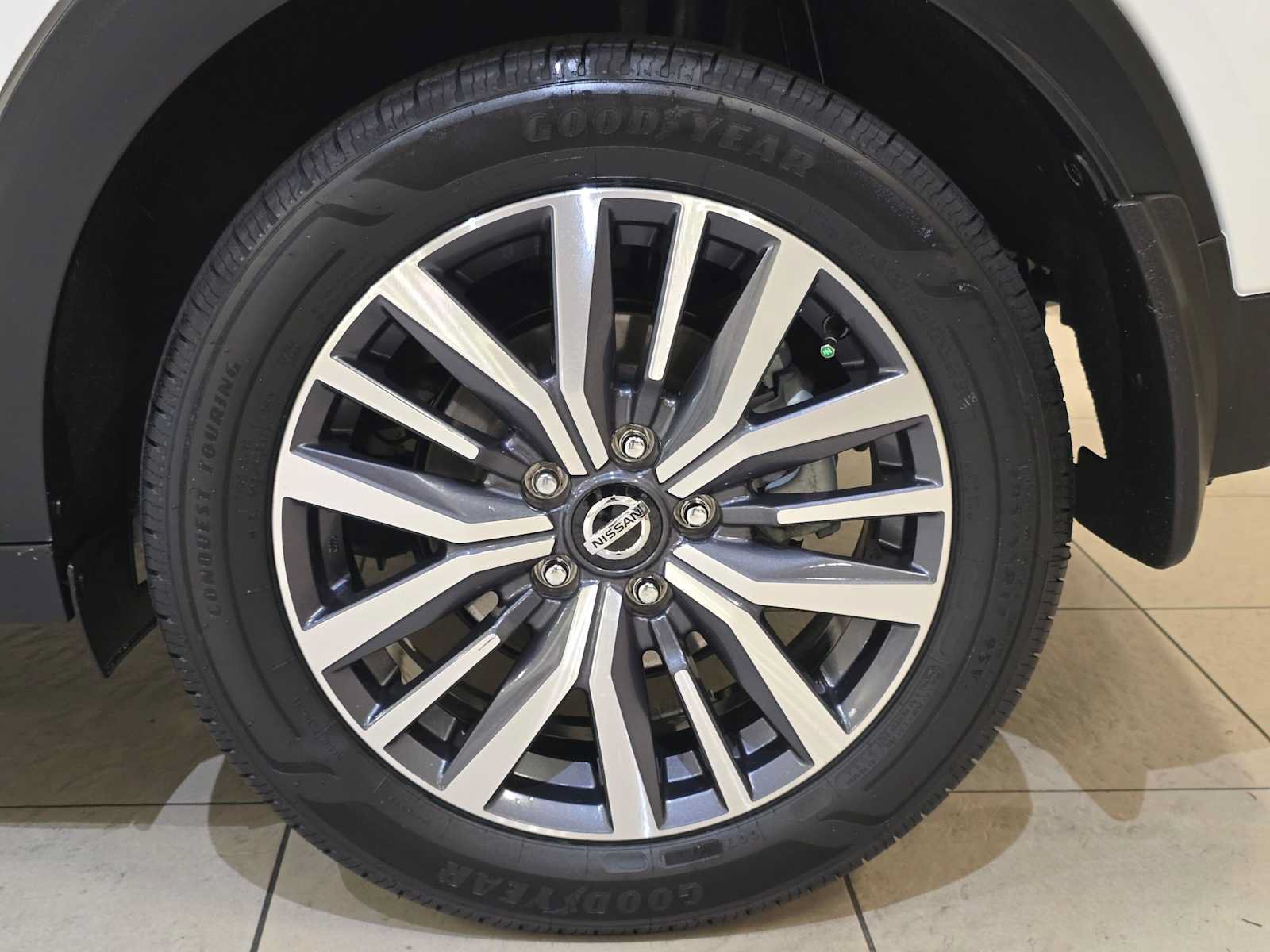 Used 2021 Nissan Kicks SV w/ Exterior Package FWD image 8