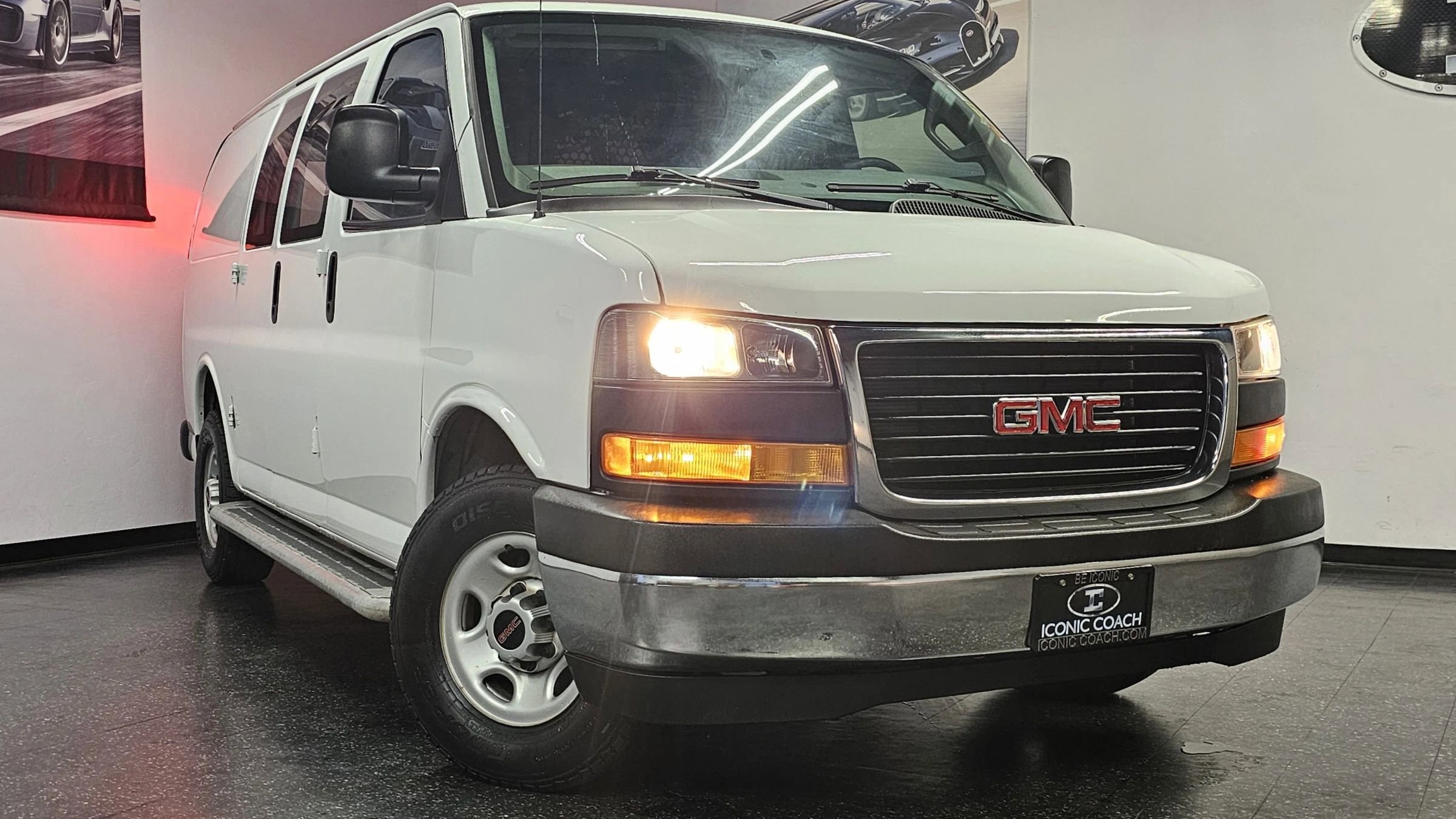 Used 2019 GMC Savana 2500 w/ Driver Convenience Package RWD image 8