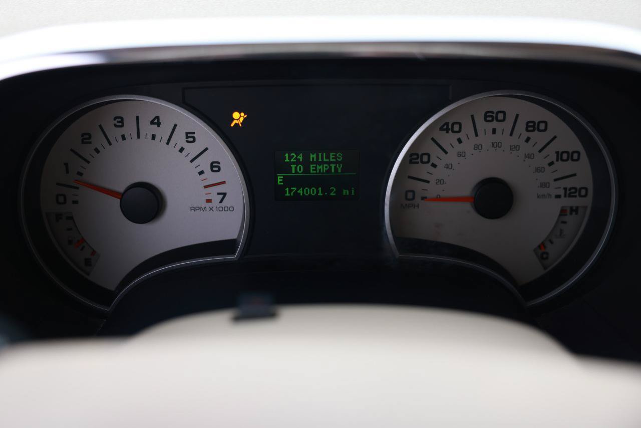 Used 2007 Ford Explorer Eddie Bauer RWD image 28