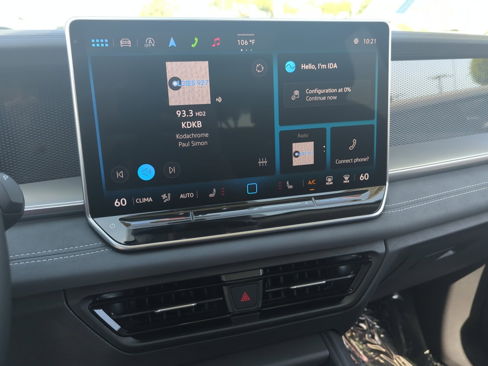 New 2025 Volkswagen Tiguan SE image 15