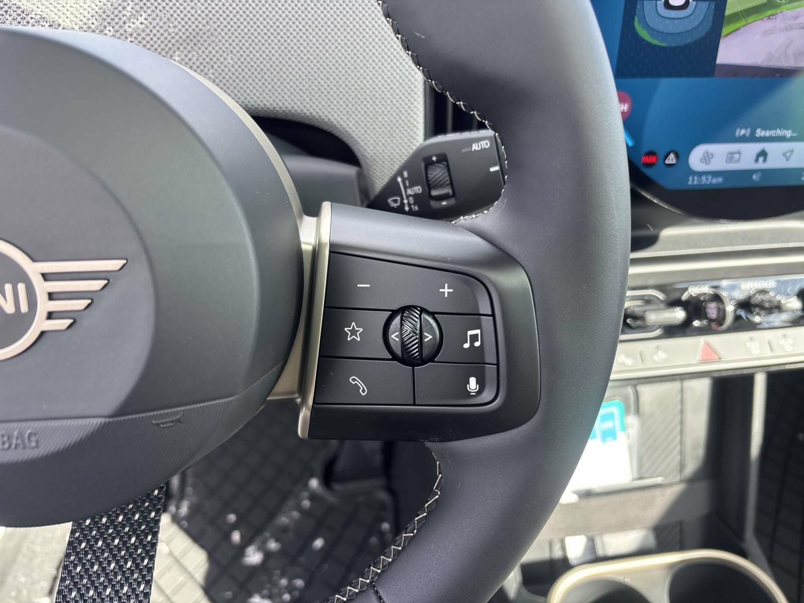 New 2026 MINI Cooper 2-Door Hardtop FWD image 18