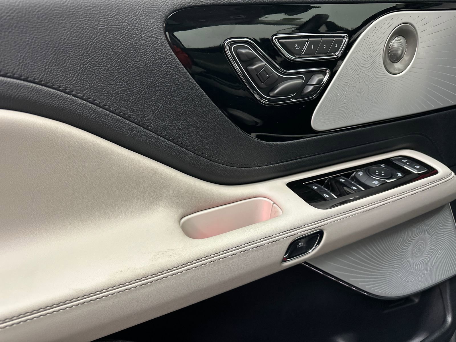 New 2026 Lincoln Aviator Reserve image 42