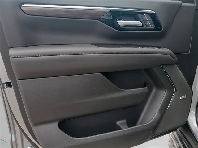 New 2025 Chevrolet Suburban LT w/ Comfort Package image 19