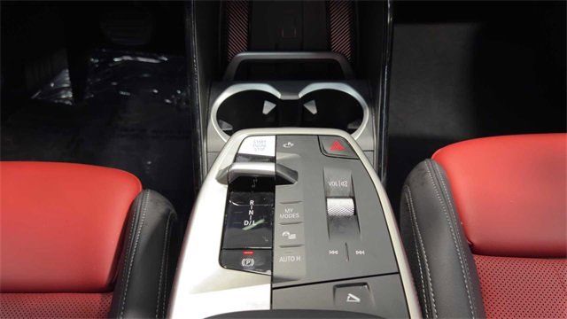 Used 2025 BMW X2 xDrive28i image 19