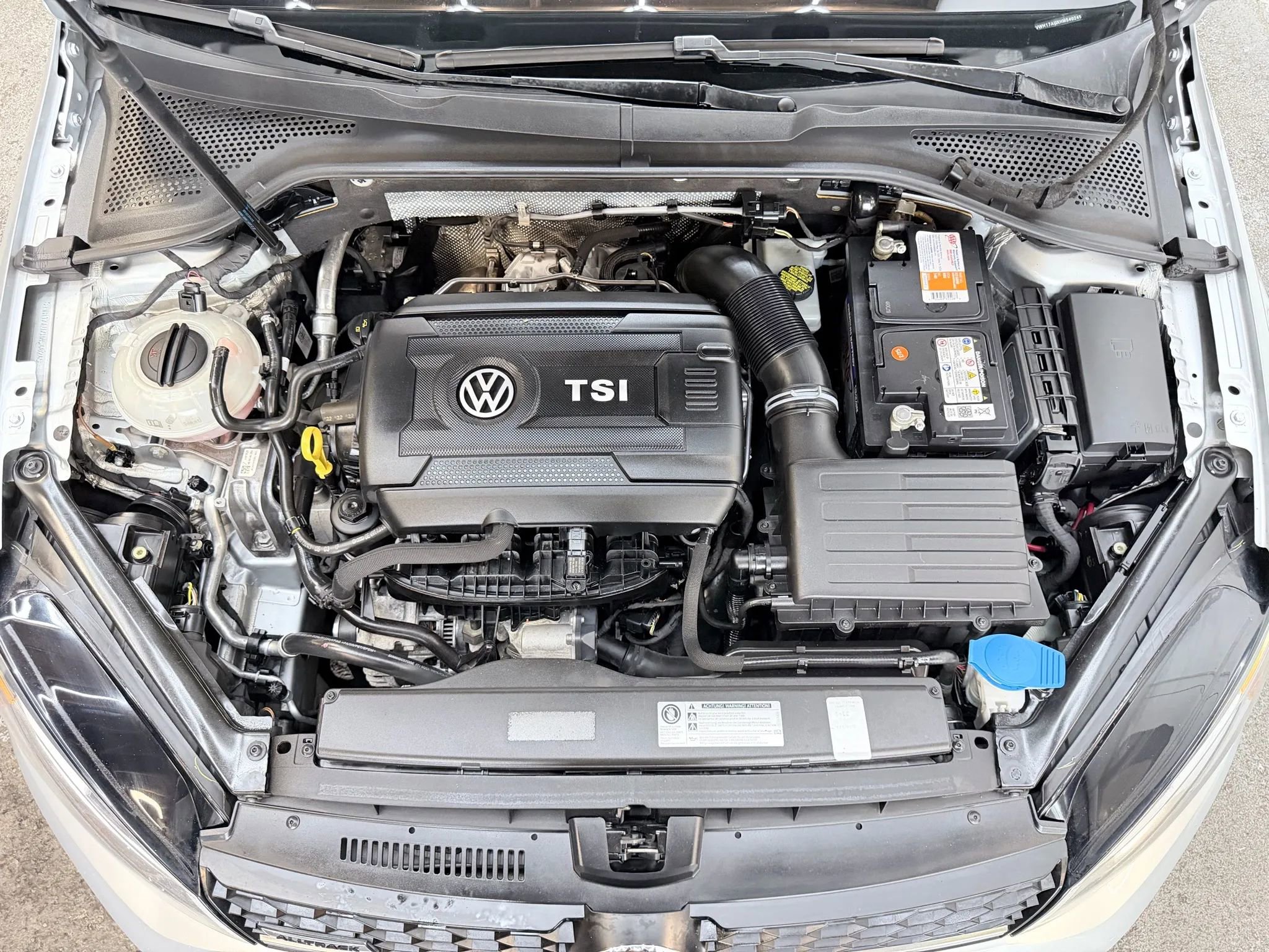 Used 2017 Volkswagen Golf Alltrack SE image 23