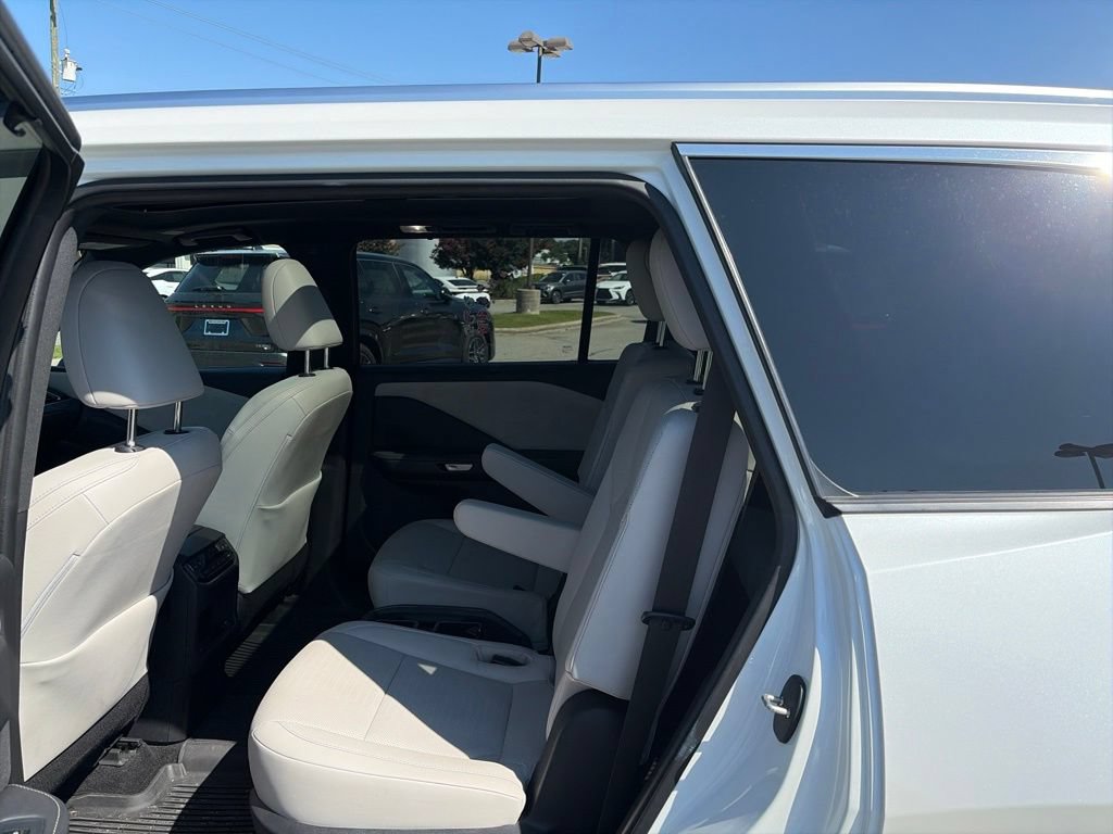 Used 2025 Lexus TX 350 AWD w/ Technology Package image 9