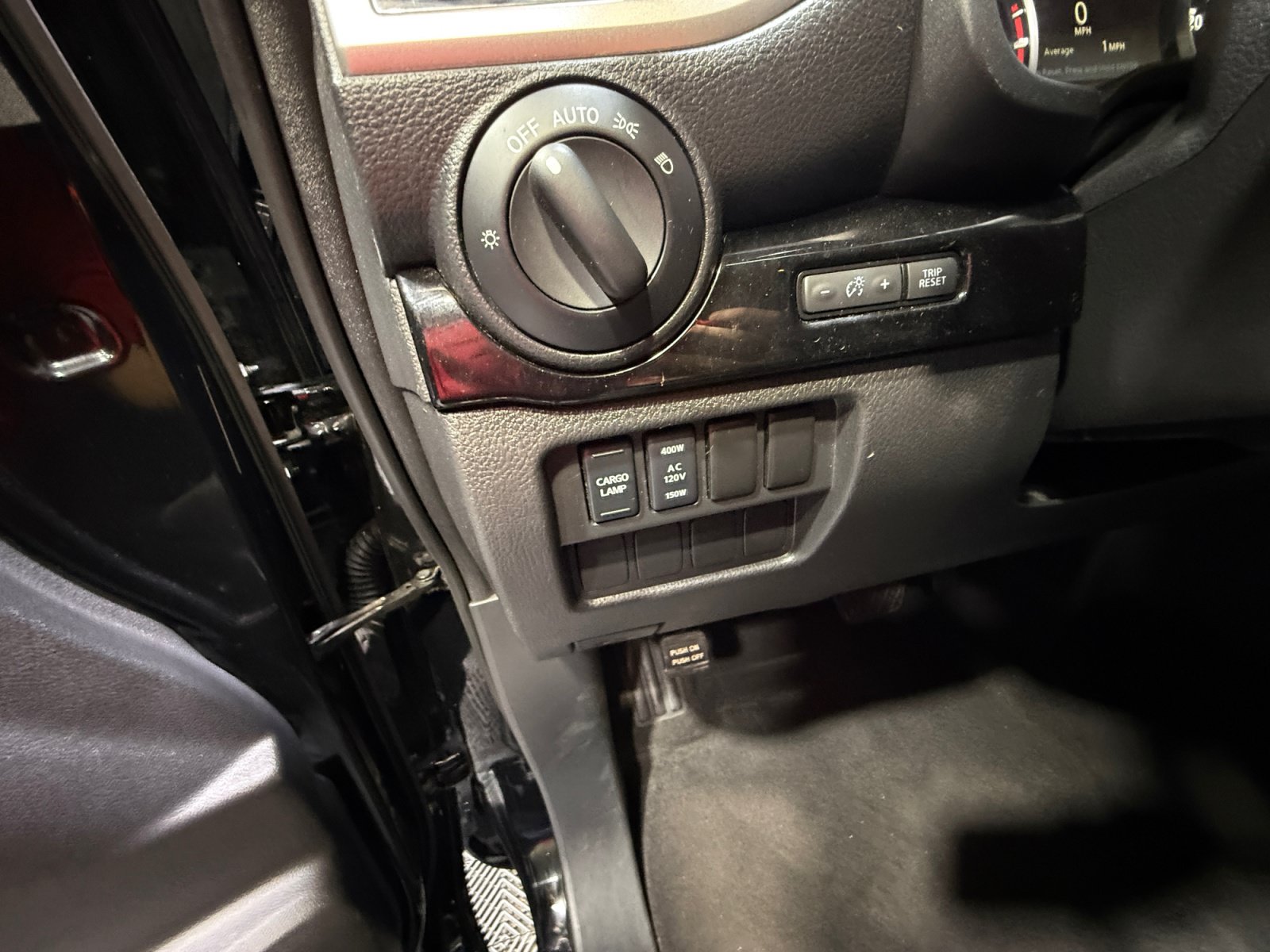 Used 2021 Nissan Titan SV w/ SV Convenience Package AWD/4WD image 12