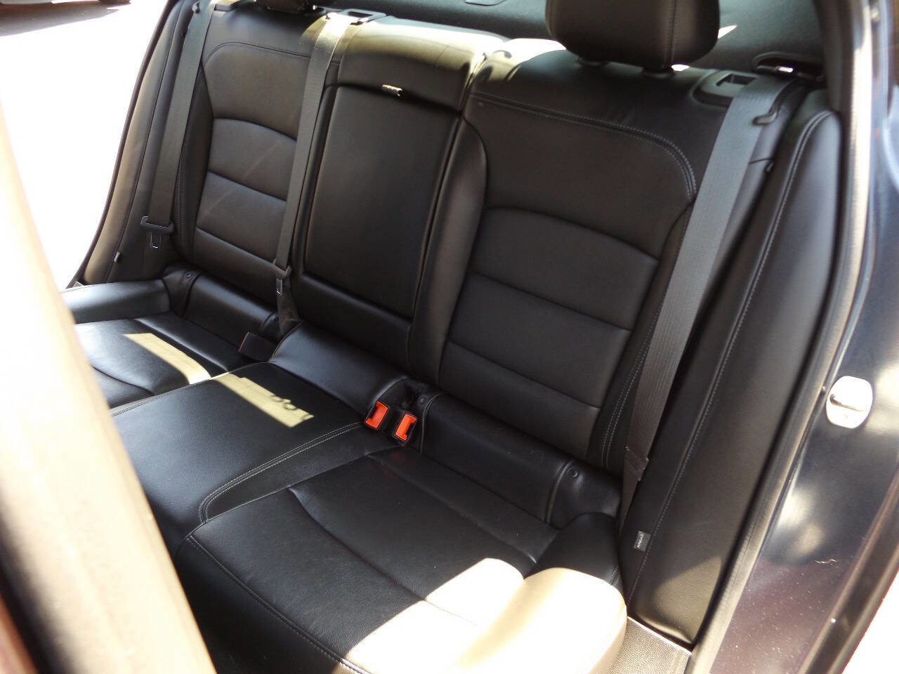 Used 2016 Chevrolet Cruze Premier image 16