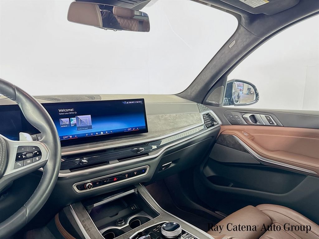 Certified 2024 BMW X7 xDrive40i w/ Executive Package image 25