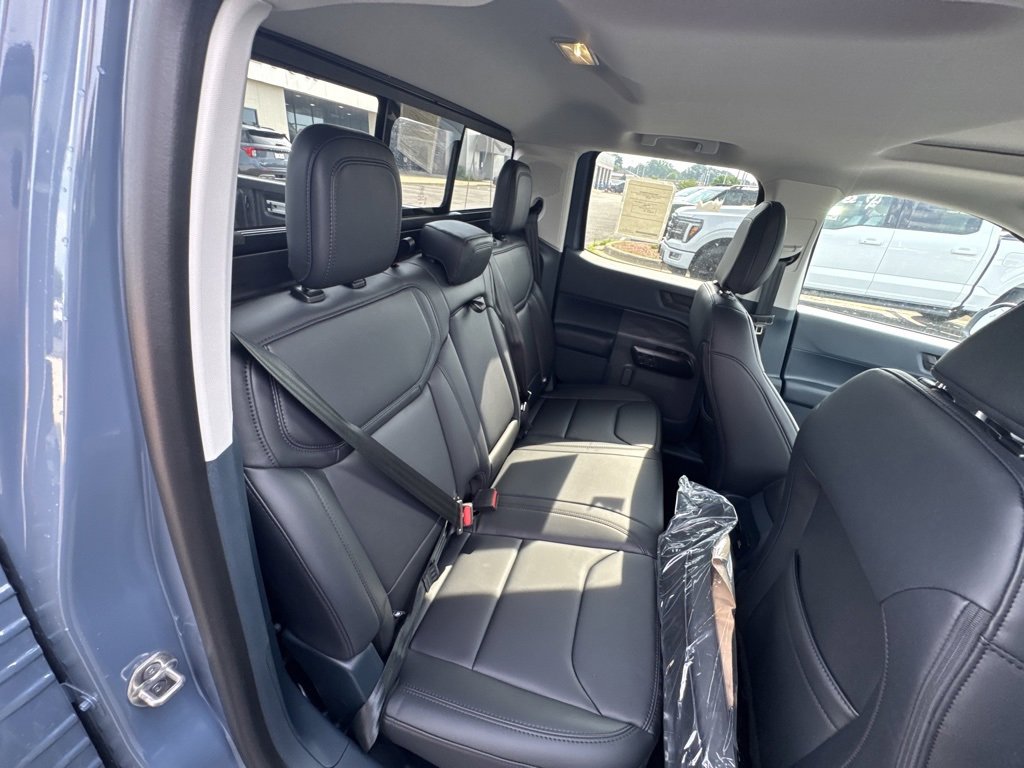 New 2025 Ford Maverick Lariat w/ Black Appearance Package image 20