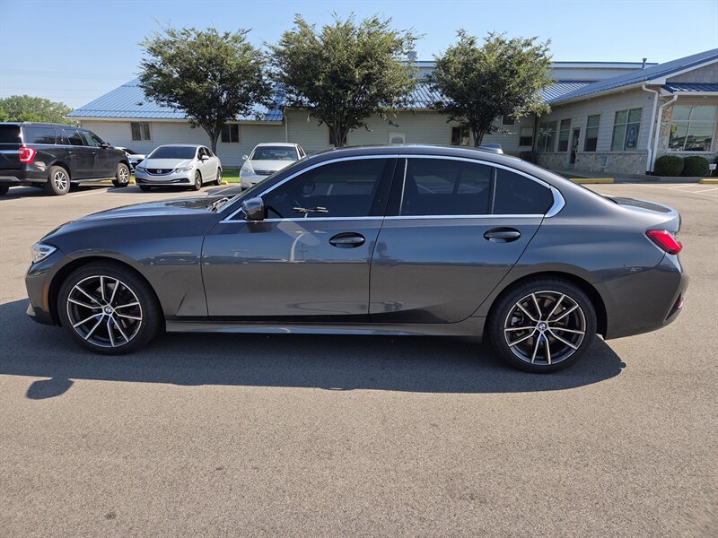 Used 2019 BMW 330i xDrive Sedan w/ Convenience Package AWD/4WD image 6