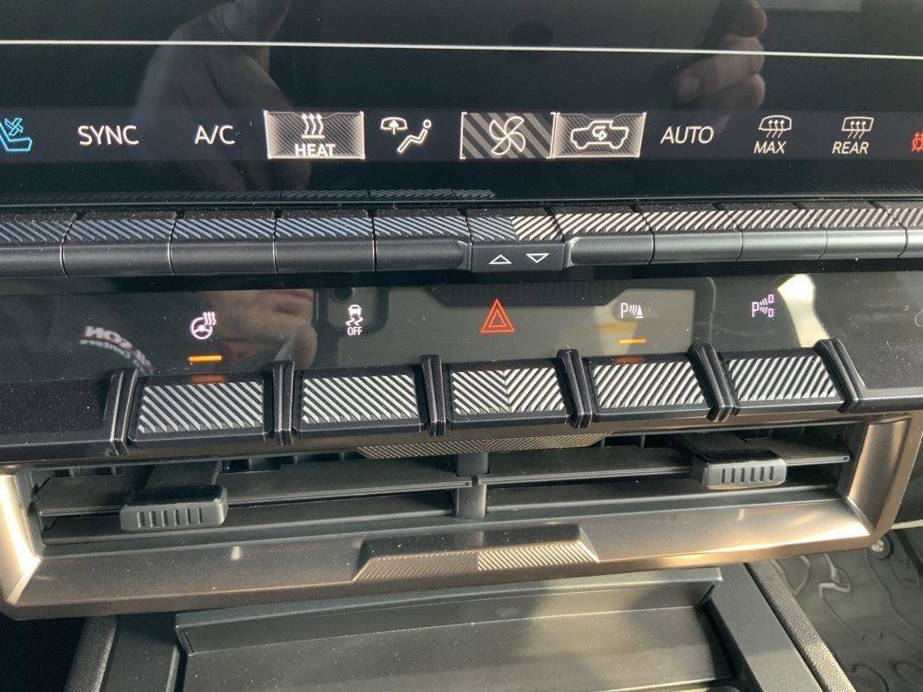 New 2025 GMC Hummer EV 3X AWD/4WD image 48