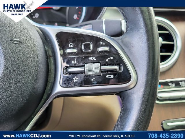 Used 2021 Mercedes-Benz GLC 300 4MATIC w/ Premium Package image 16
