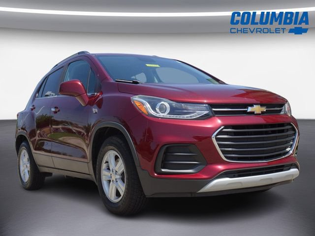 Used 2017 Chevrolet Trax LT w/ LT Convenience Package FWD image 1