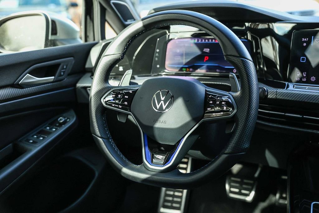 Used 2024 Volkswagen Golf R image 22