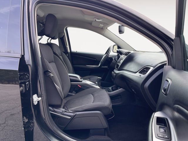 Used 2015 Dodge Journey SXT w/ Flexible Seating Group image 15