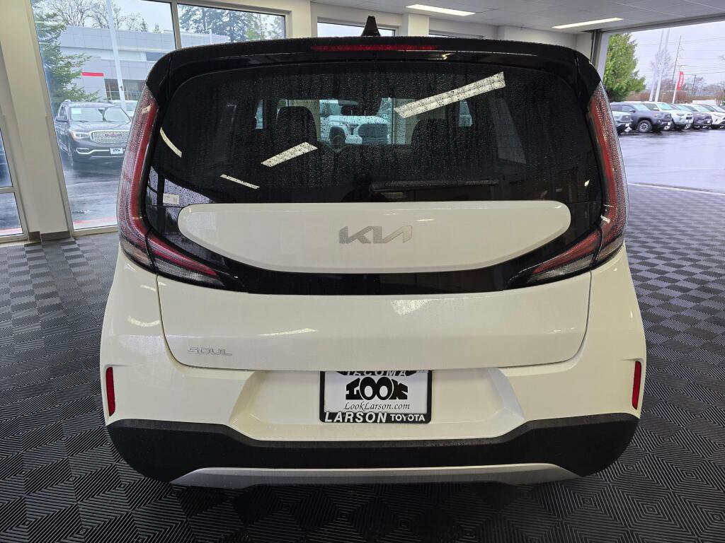 Used 2024 Kia Soul LX w/ Option Group 015 image 4