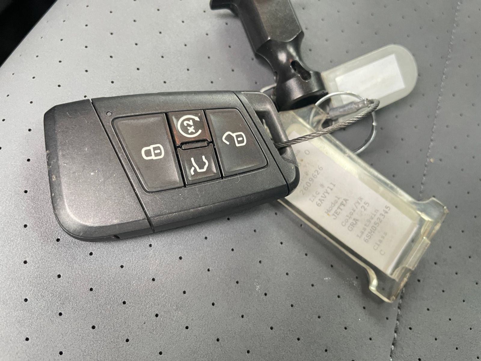 Used 2025 Volkswagen Jetta SE image 22