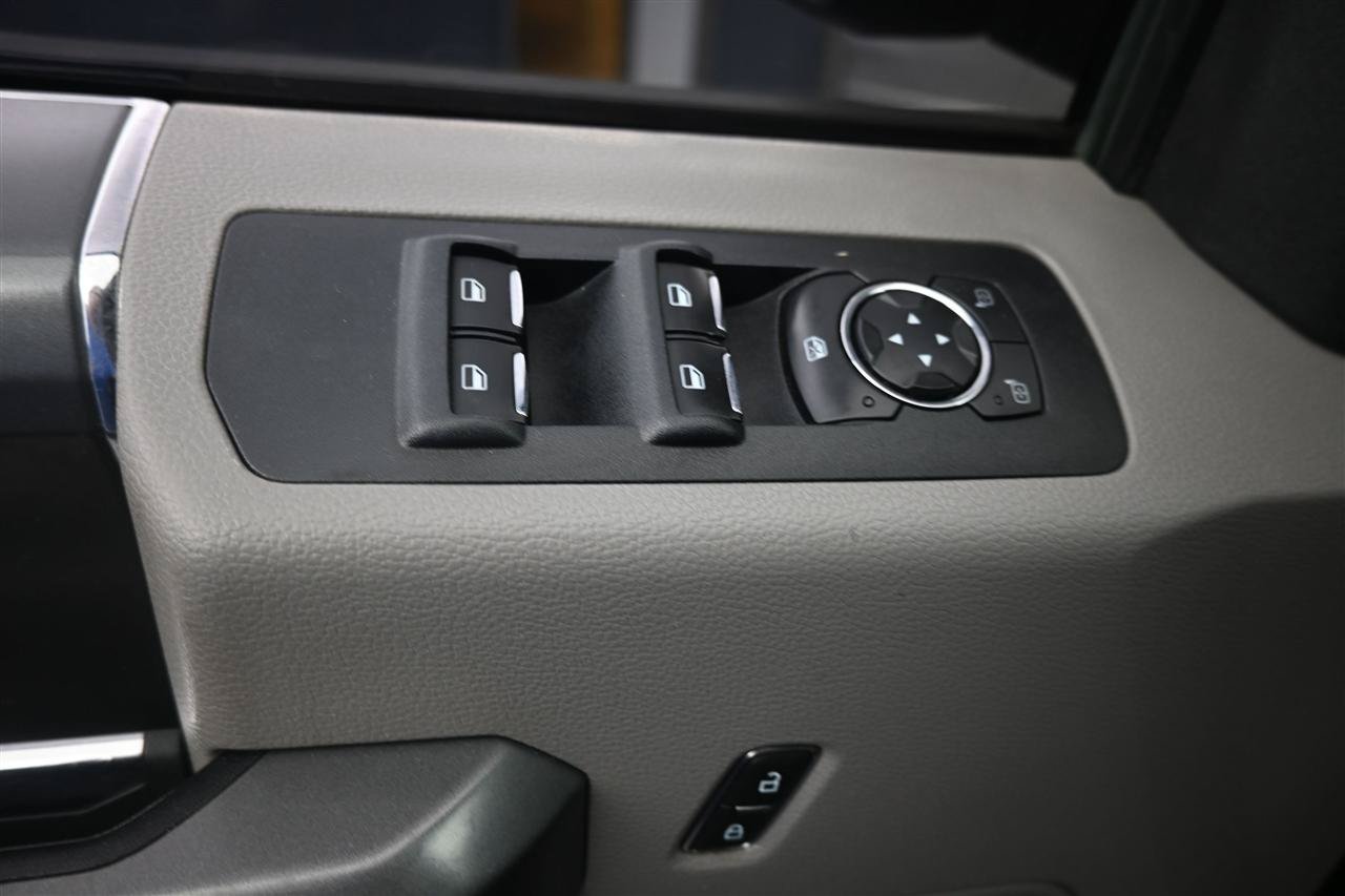 Used 2015 Ford F150 XLT w/ Equipment Group 302A Luxury AWD/4WD image 12