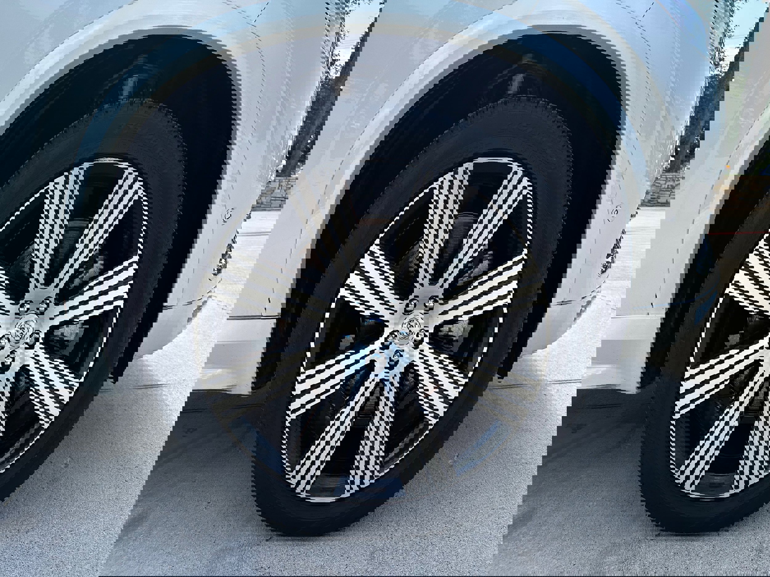 Certified 2023 Volvo XC90 B6 Ultimate image 9