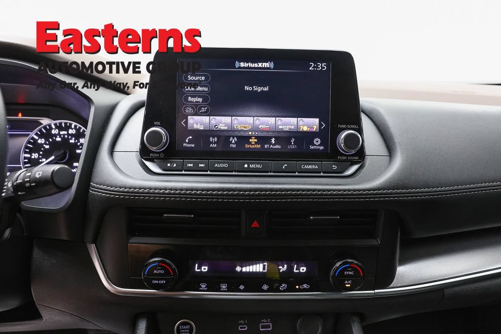 Used 2023 Nissan Rogue SV AWD/4WD image 11